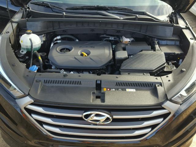 KM8J23A42HU429836 - 2017 HYUNDAI TUCSON SE BLACK photo 7