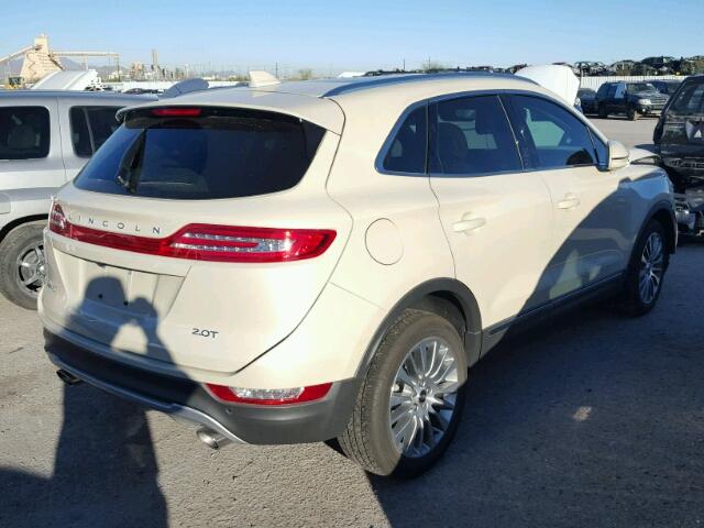 5LMCJ3C91JUL07377 - 2018 LINCOLN MKC RESERV SILVER photo 4