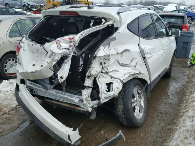 KM8JUCAC4CU380231 - 2012 HYUNDAI TUCSON GLS WHITE photo 4