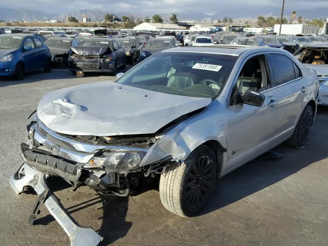 3FADP0L33AR317135 - 2010 FORD FUSION HYB GRAY photo 2