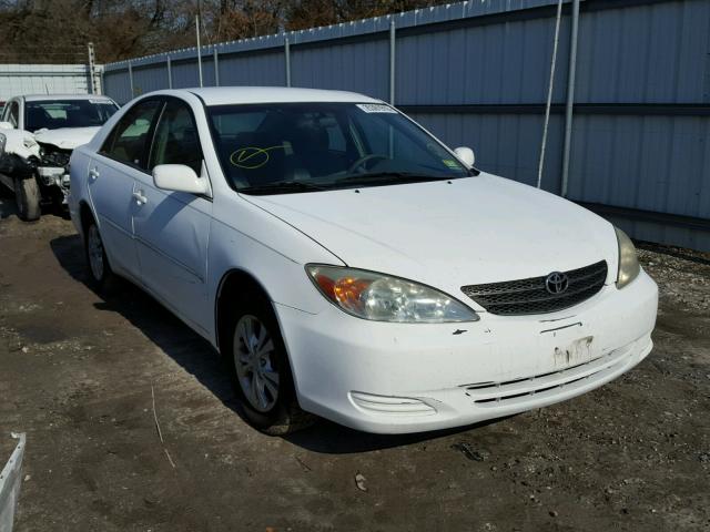 4T1BF32K24U064266 - 2004 TOYOTA CAMRY LE WHITE photo 1