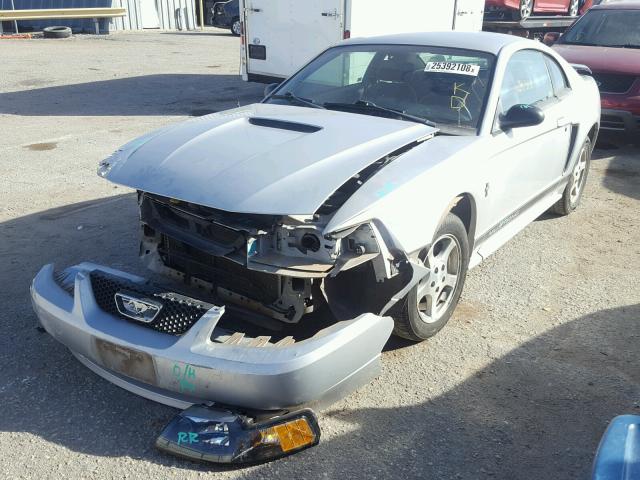 1FAFP40482F206611 - 2002 FORD MUSTANG SILVER photo 2