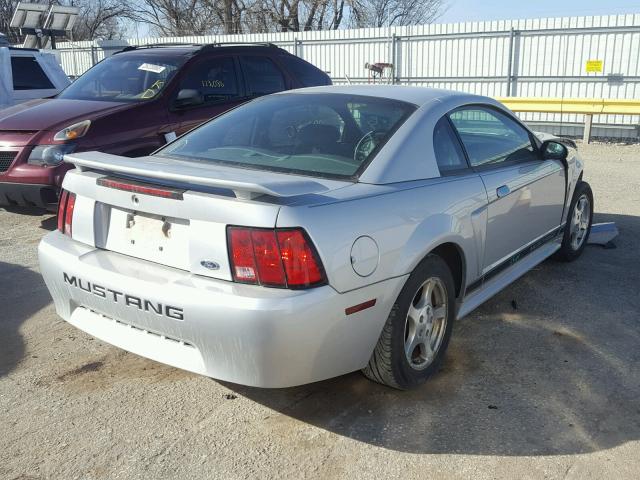 1FAFP40482F206611 - 2002 FORD MUSTANG SILVER photo 4