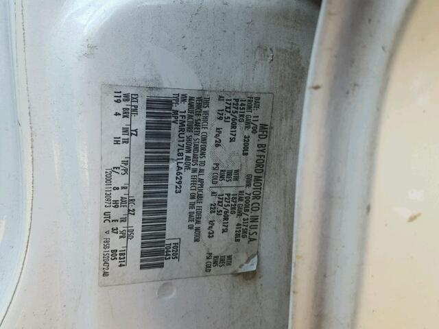 1FMRU17L81LA62923 - 2001 FORD EXPEDITION WHITE photo 10