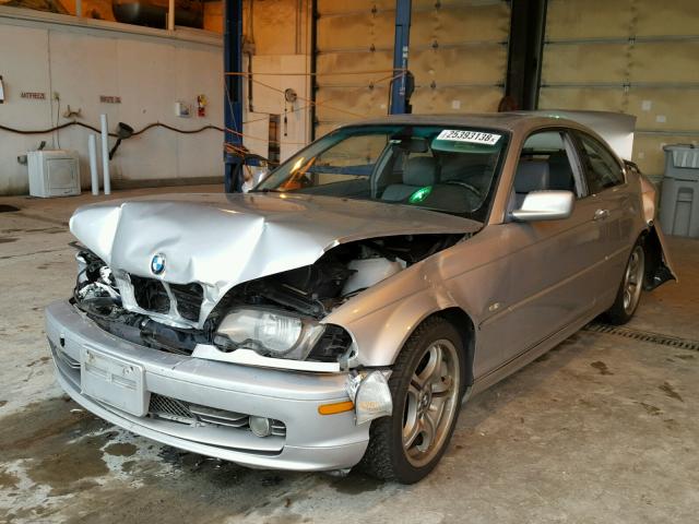 WBABN53461JU32526 - 2001 BMW 330 CI SILVER photo 2