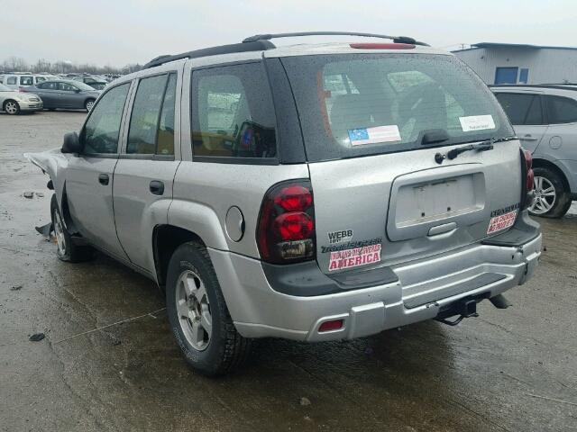 1GNDS13S242322557 - 2004 CHEVROLET TRAILBLAZE SILVER photo 3