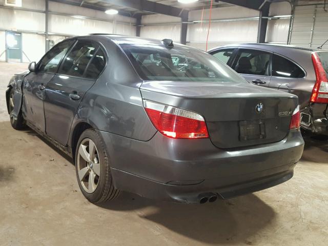 WBANF73517CC34676 - 2007 BMW 530 XI GRAY photo 3