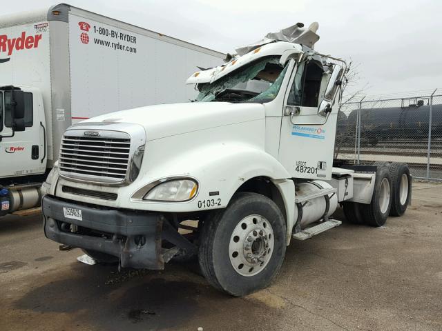 1FUJA6CV13LL81509 - 2003 FREIGHTLINER CONVENTION WHITE photo 2