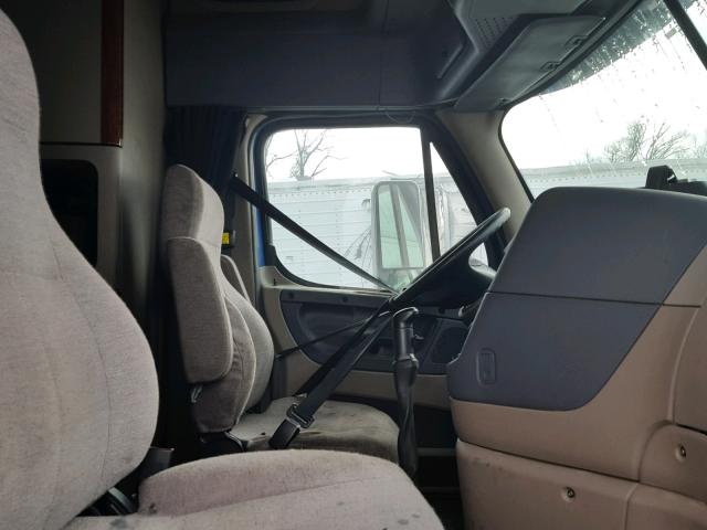 1FUJGLDR1CSBH2127 - 2012 FREIGHTLINER CASCADIA 1 BLUE photo 5