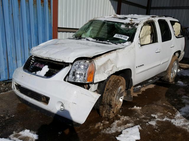 1GKFK13067J325816 - 2007 GMC YUKON WHITE photo 2