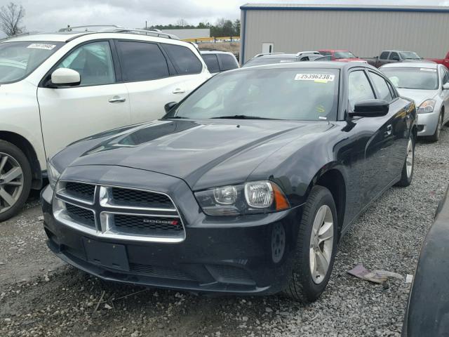 2C3CDXBG5DH537005 - 2013 DODGE CHARGER SE BLACK photo 2