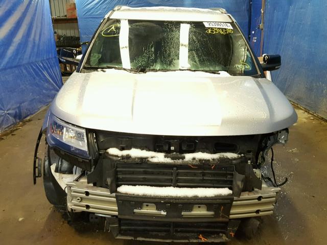 1FM5K8D8XHGD82356 - 2017 FORD EXPLORER X SILVER photo 9