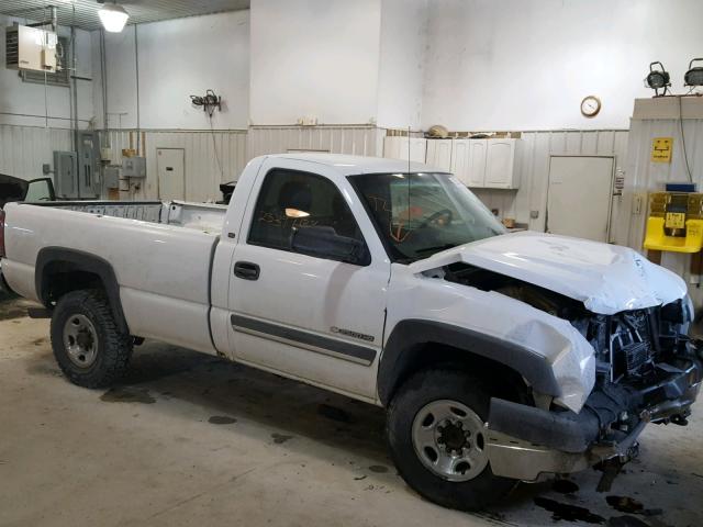 1GCHC24U33Z233678 - 2003 CHEVROLET SILVERADO WHITE photo 1