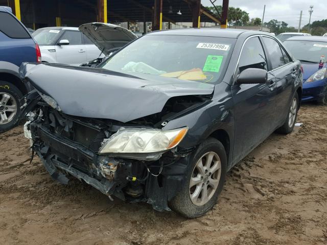 4T1BE46K19U344724 - 2009 TOYOTA CAMRY BASE GRAY photo 2