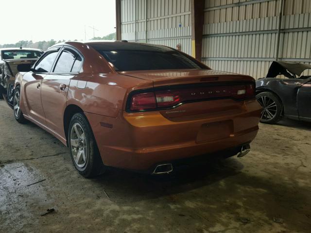 2B3CL3CG2BH516245 - 2011 DODGE CHARGER ORANGE photo 3