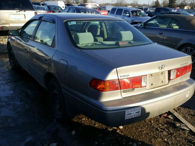 4T1BG22K4YU629369 - 2000 TOYOTA CAMRY CE GRAY photo 3