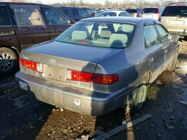 4T1BG22K4YU629369 - 2000 TOYOTA CAMRY CE GRAY photo 4