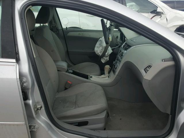1G1ZB5E17BF344398 - 2011 CHEVROLET MALIBU LS SILVER photo 5