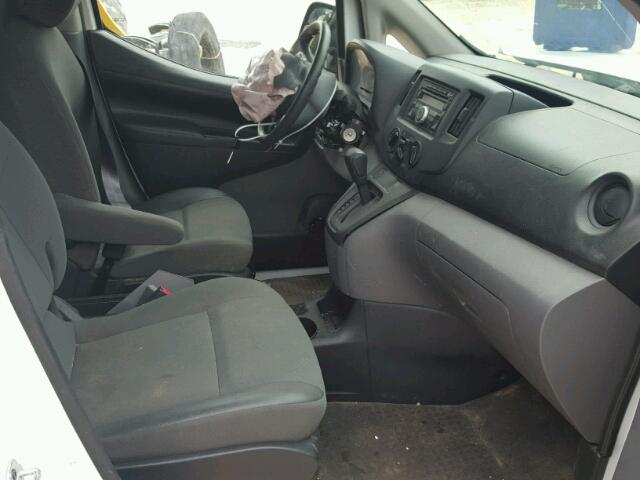 3N63M0YN8FK700073 - 2015 CHEVROLET CITY EXPRE WHITE photo 5