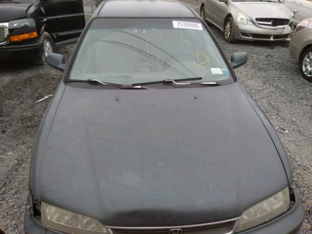 1HGCD5687VA181242 - 1997 HONDA ACCORD VAL GREEN photo 9