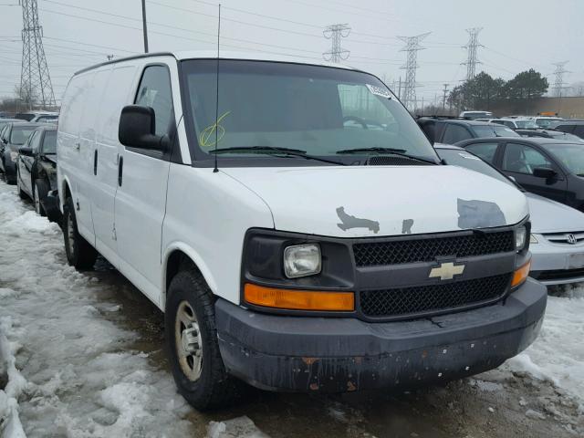 1GCFG15X571138137 - 2007 CHEVROLET EXPRESS G1 WHITE photo 1