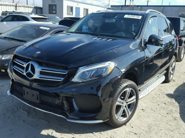 4JGDA5GB8HA852200 - 2017 MERCEDES-BENZ GLE 400 4M BLACK photo 2