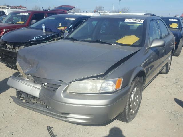 4T1BG22K2VU085739 - 1997 TOYOTA CAMRY CE TAN photo 2