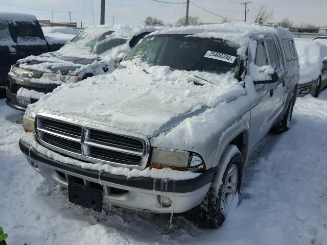 1D7HL38N04S787947 - 2004 DODGE DAKOTA QUA SILVER photo 2