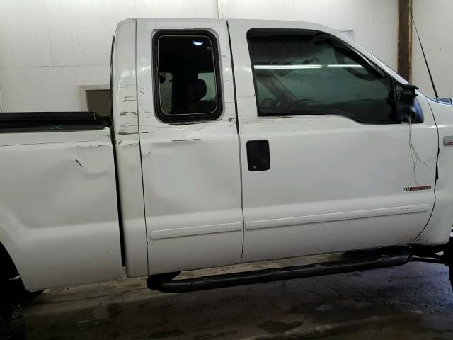 1FTNX21P13EB85045 - 2003 FORD F250 SUPER WHITE photo 9