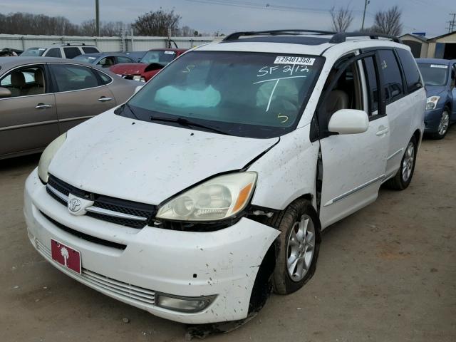 5TDZA22C44S154401 - 2004 TOYOTA SIENNA XLE WHITE photo 2