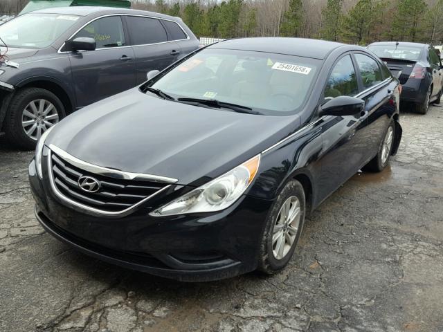 5NPEB4AC6BH047202 - 2011 HYUNDAI SONATA GLS BLACK photo 2