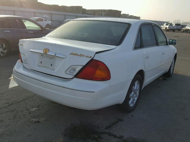 4T1BF28B0YU022718 - 2000 TOYOTA AVALON XL WHITE photo 4