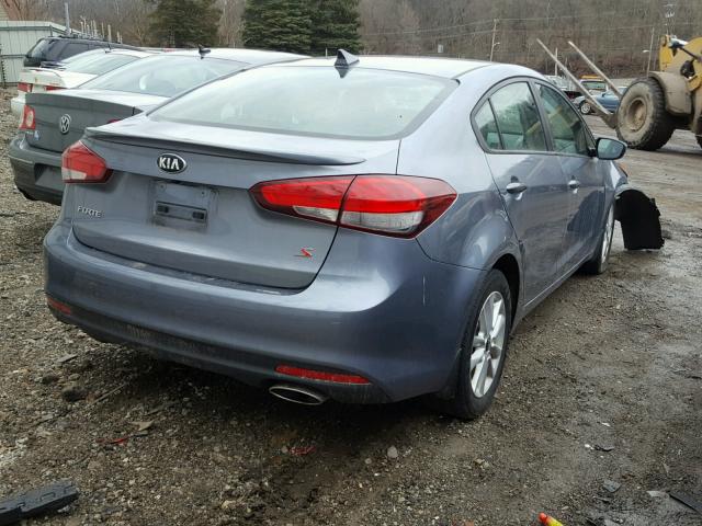 3KPFL4A79HE118457 - 2017 KIA FORTE LX CHARCOAL photo 4