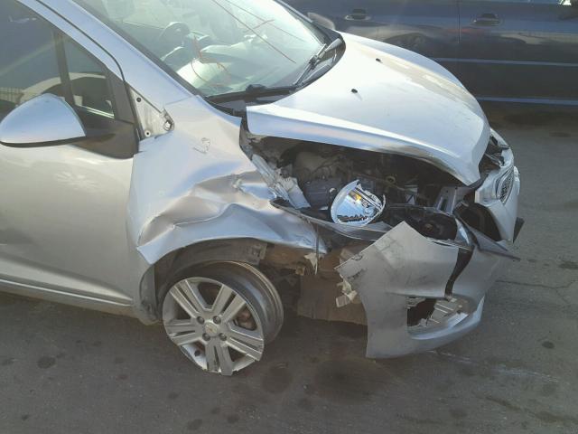 KL8CD6S98DC525675 - 2013 CHEVROLET SPARK 1LT Серебристый фото 9