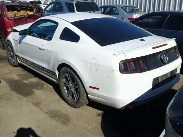 1ZVBP8AM4E5201668 - 2014 FORD MUSTANG WHITE photo 3