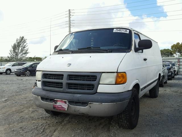 2B7JB21Y02K117612 - 2002 DODGE RAM VAN B2 WHITE photo 2