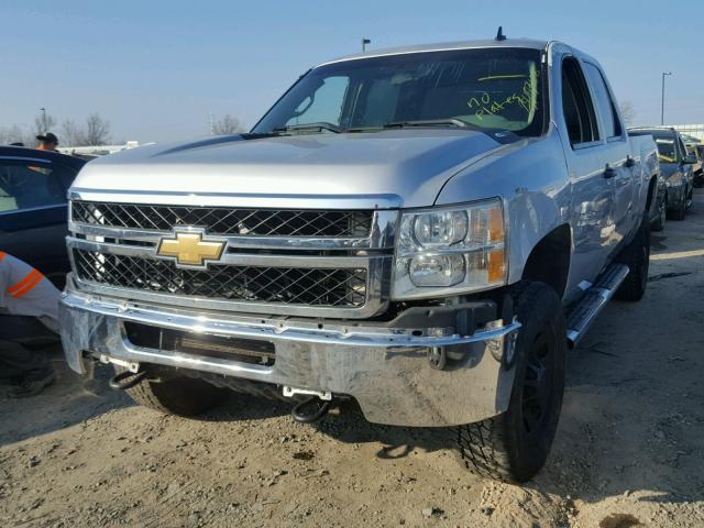 1GC1CVE85BF180535 - 2011 CHEVROLET SILVERADO SILVER photo 2