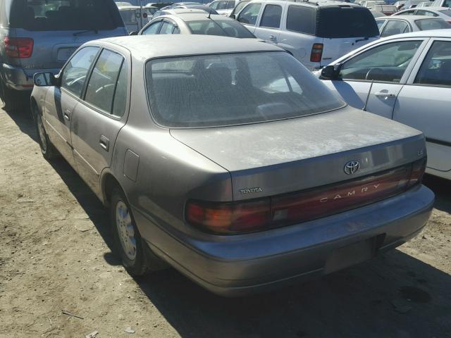 JT2SK12E5N0049132 - 1992 TOYOTA CAMRY LE GRAY photo 3