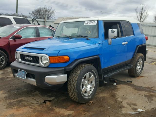 JTEBU11FX70028934 - 2007 TOYOTA FJ CRUISER TWO TONE photo 2