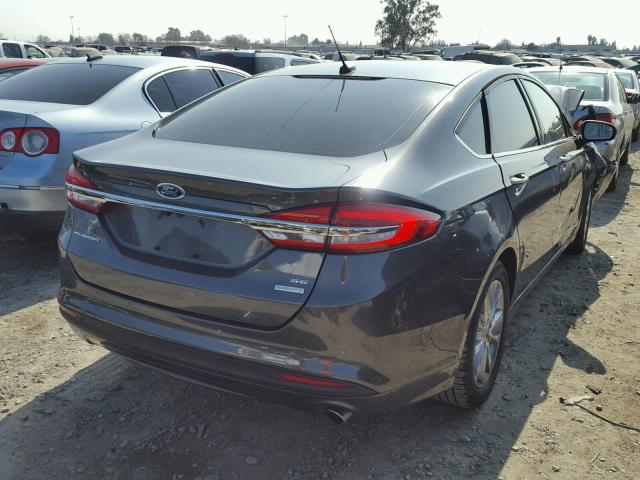 3FA6P0HD6HR195696 - 2017 FORD FUSION SE GRAY photo 4