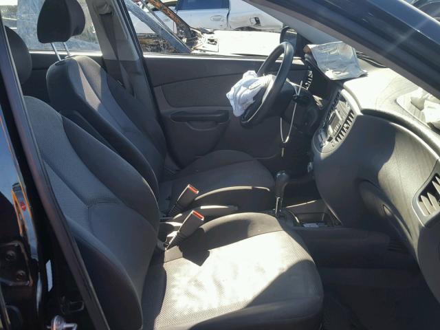 KNADH4A35A6610871 - 2010 KIA RIO LX Սև լուսանկար 5