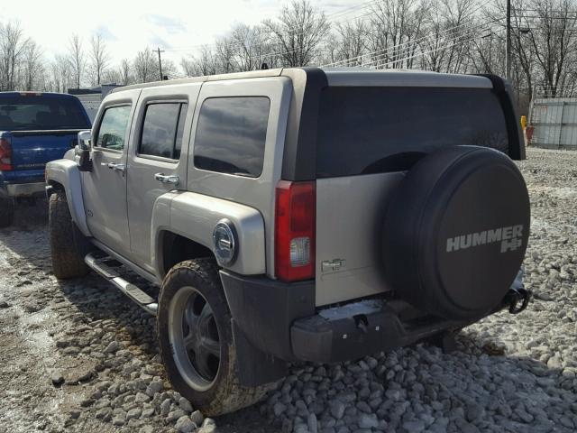 5GTDN136X68189915 - 2006 HUMMER H3 GOLD photo 3