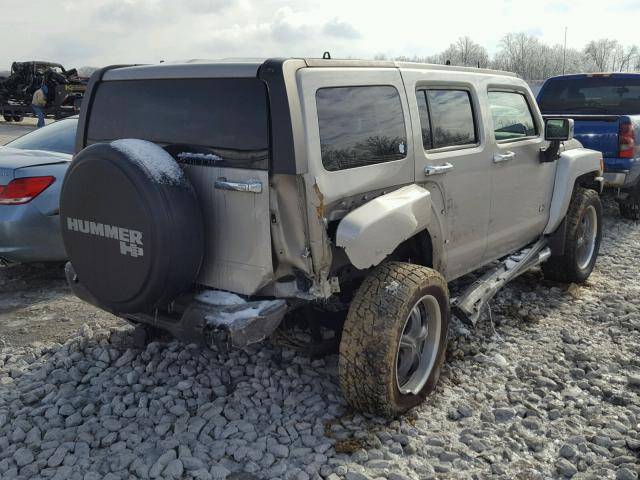 5GTDN136X68189915 - 2006 HUMMER H3 GOLD photo 4