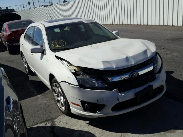 3FAHP0HA8BR235105 - 2011 FORD FUSION SE WHITE photo 1