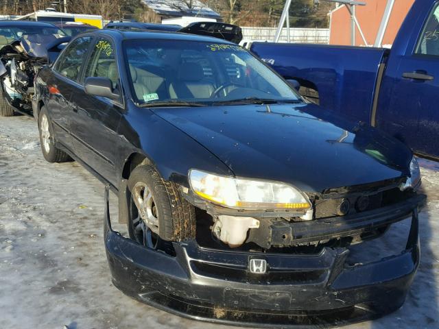 1HGCG1654WA008642 - 1998 HONDA ACCORD EX BLACK photo 1