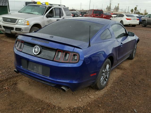 1ZVBP8AM0E5296696 - 2014 FORD MUSTANG BLUE photo 4