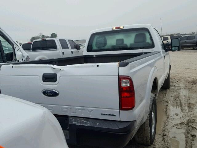 1FTBF2A60FEC55720 - 2015 FORD F250 SUPER WHITE photo 4