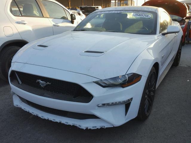 1FA6P8CF6J5109173 - 2018 FORD MUSTANG GT WHITE photo 2