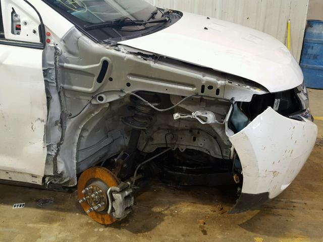 2FMDK3JC4DBC70208 - 2013 FORD EDGE SEL WHITE photo 9