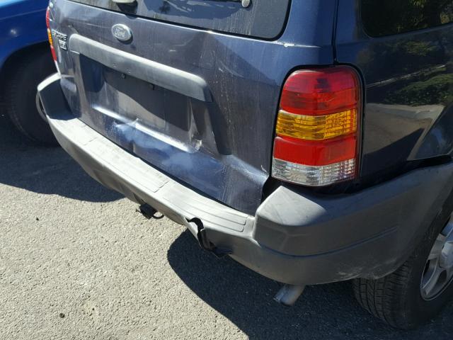 1FMYU03113KA31824 - 2003 FORD ESCAPE XLT BLUE photo 9